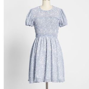 Gilli Blue Floral Puff Sleeve Dress